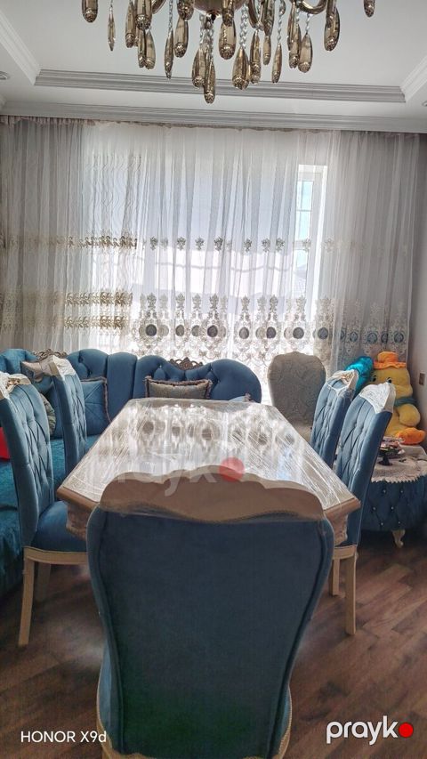 Masa və oturacaqlar — Bakı