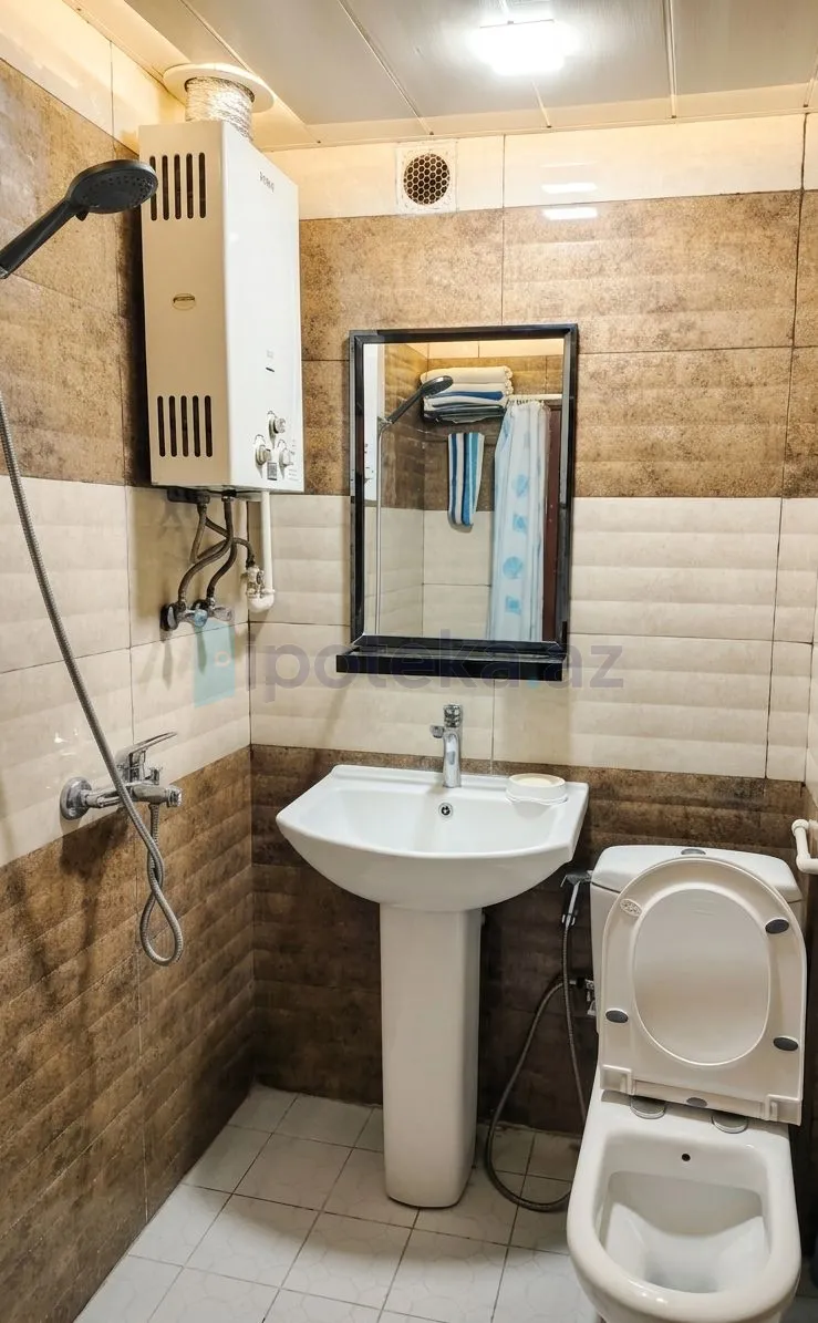 Satılır: 3 Otaq, Köhnə tikili, Nərimanov r., 80.00 m² — Mənzil, Bakı (7)