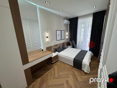 Satılır 3 otaqlı yeni tikili 80 m²