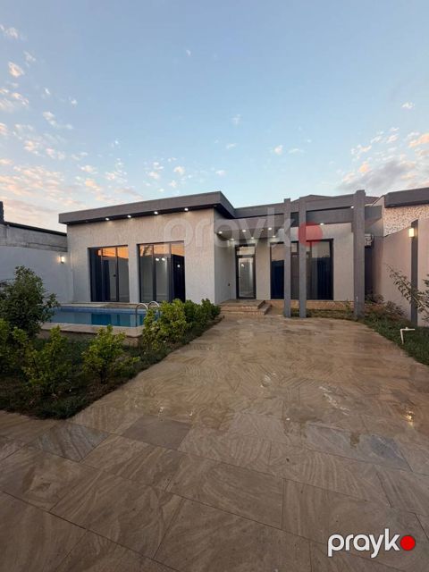 Satılır 4 otaqlı həyət evi/bağ evi 110 m² — Bakı
