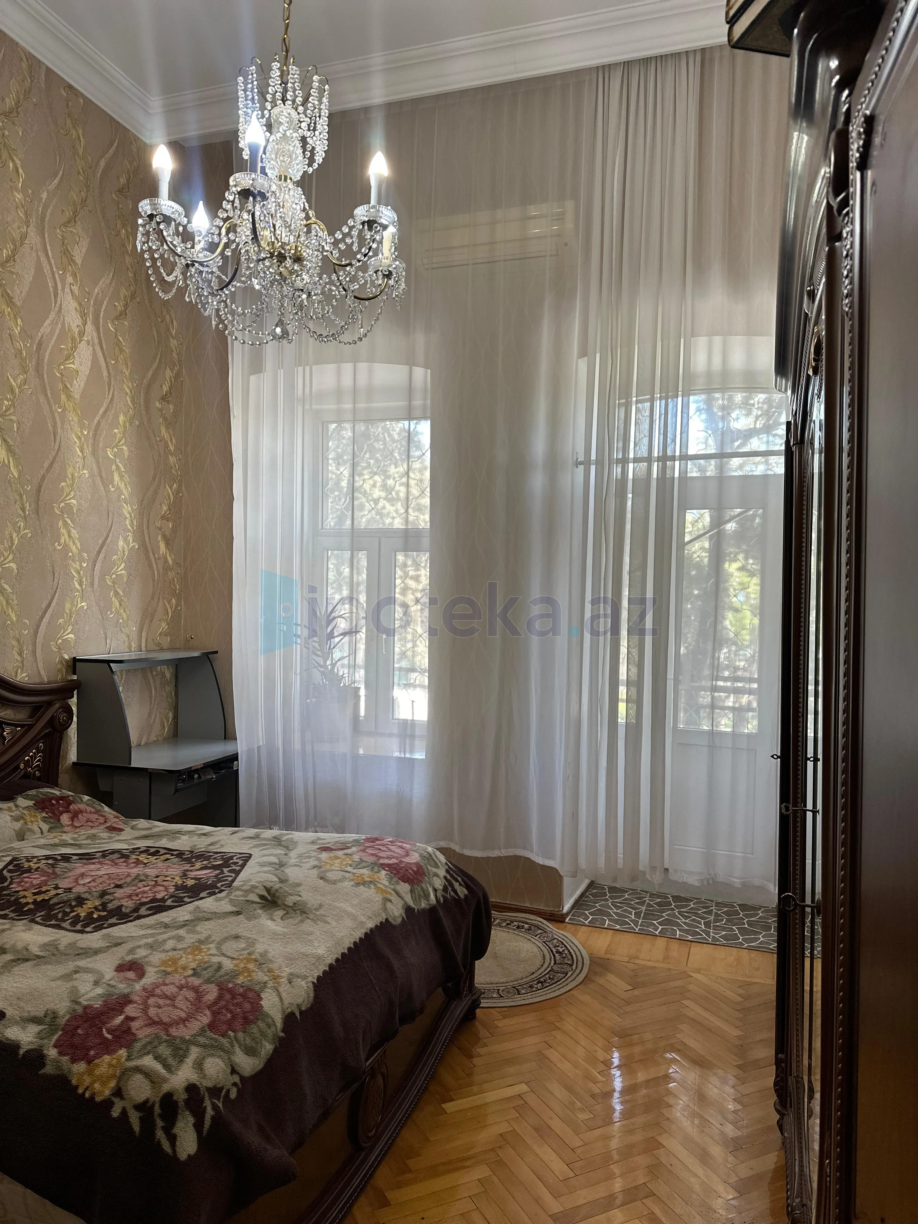 Satılır: 3 Otaq, Köhnə tikili, Səbail r., 100.00 m² — Mənzil (3)