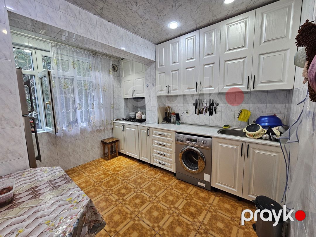 Satılır 4 otaqlı köhnə tikili 115 m² — Mənzil, Bakı (12)