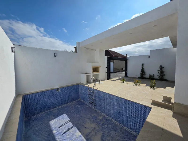 Mərdəkan, 4 otaqlı Həyət evi satılır - 130 m², 1 mərtəbə, 2.5 sot — Ev, villa, Bakı (2)