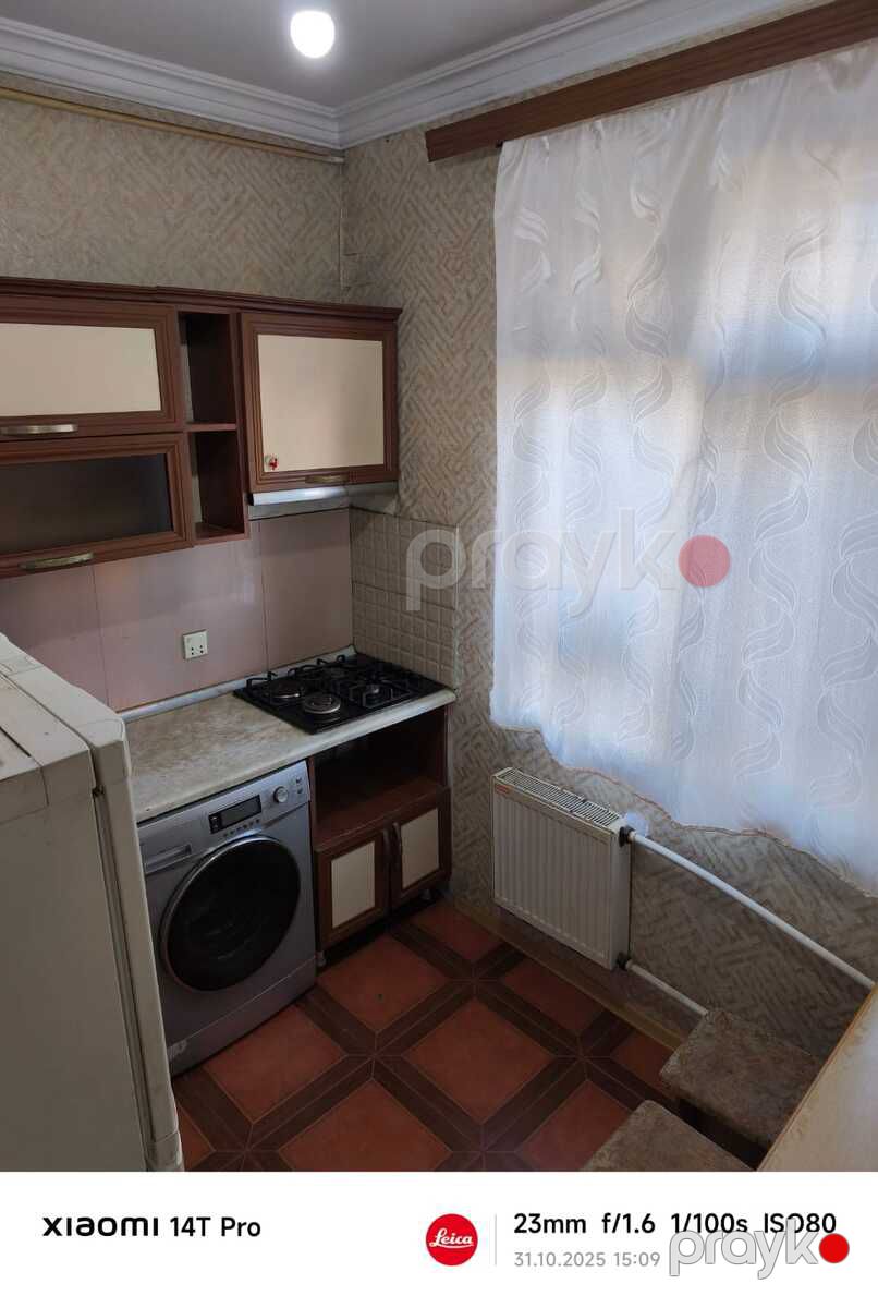 Satılır 1 otaqlı köhnə tikili 33 m² — Mənzil, Bakı (2)
