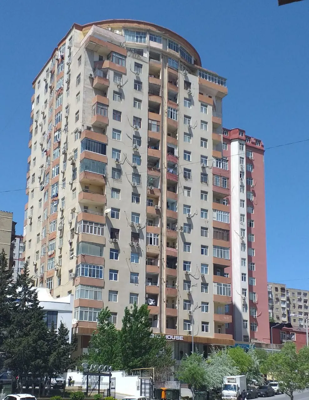 İnşaatçılar m.st, 3 otaqlı Yeni tikili satılır - 156 m², 9/19 mərtəbə — Bakı
