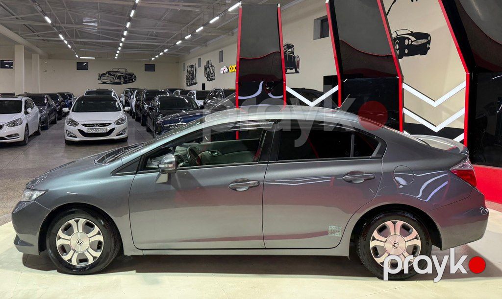 Honda Insight, 1.5 L, 0.58 kWh, 2011 il, 440 000 km — Avtomobillər, Sumqayıt (8)
