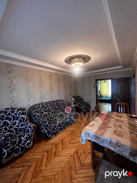 İcarəyə verilir 2 otaqlı köhnə tikili 55 m² — Bakı