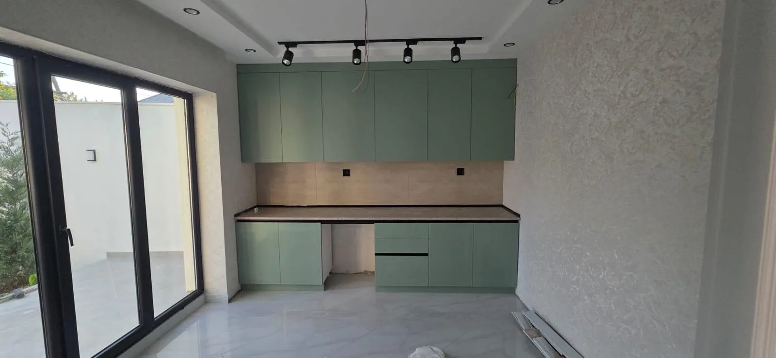 Qala, 4 otaqlı Həyət evi satılır - 130 m², 1 mərtəbə, 2.8 sot — Ev, villa, Bakı (8)