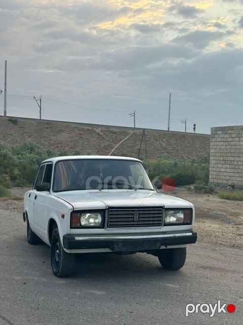 Lada (VAZ) 2107, 1.6 L, 1999 il, 13 600 km — Şirvan