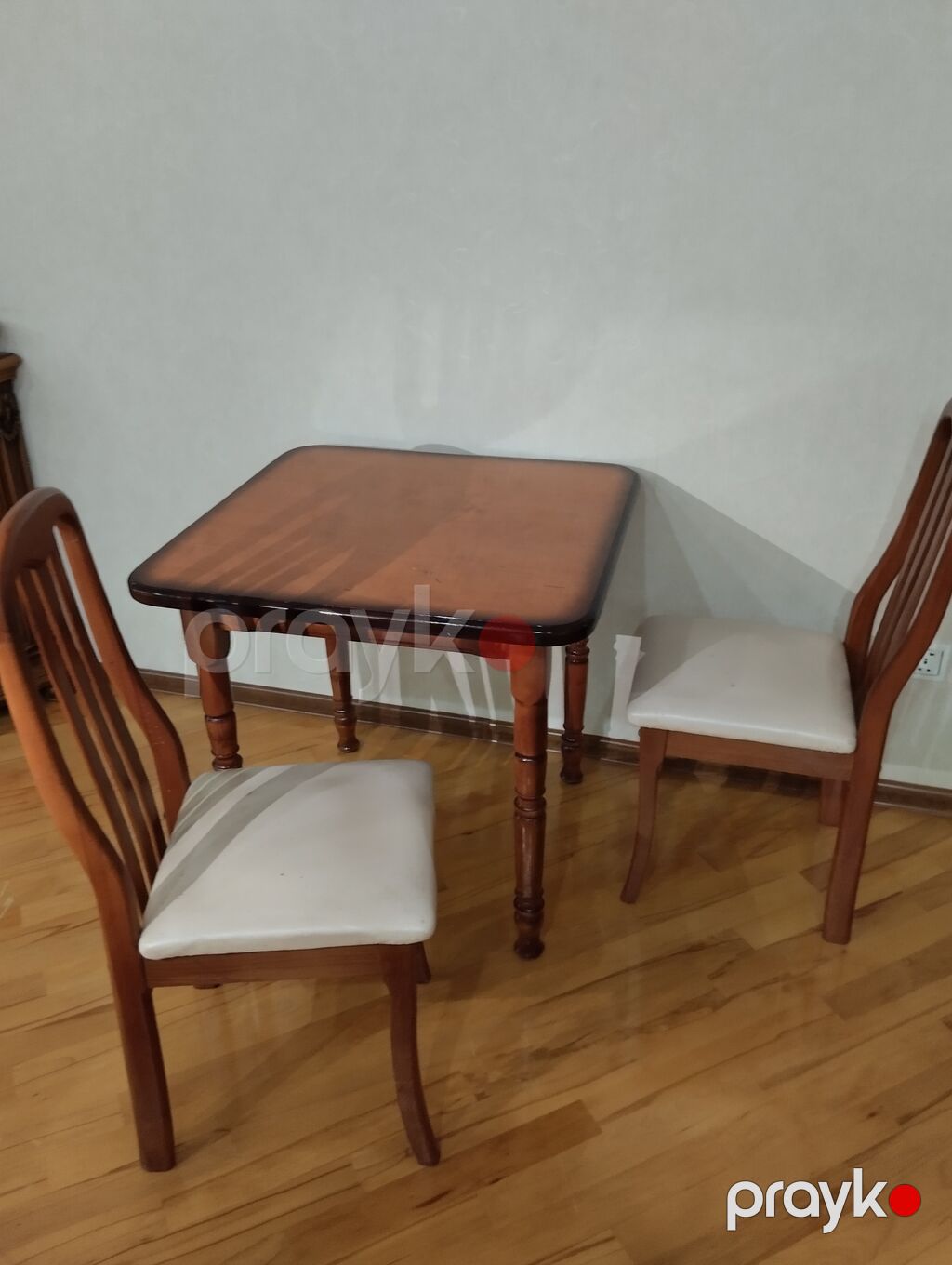 Mətbəx üçün, İşlənmiş, Açılmayan, Kvadrat masa, 2 stul — Masalar və stullar, Digah (3)