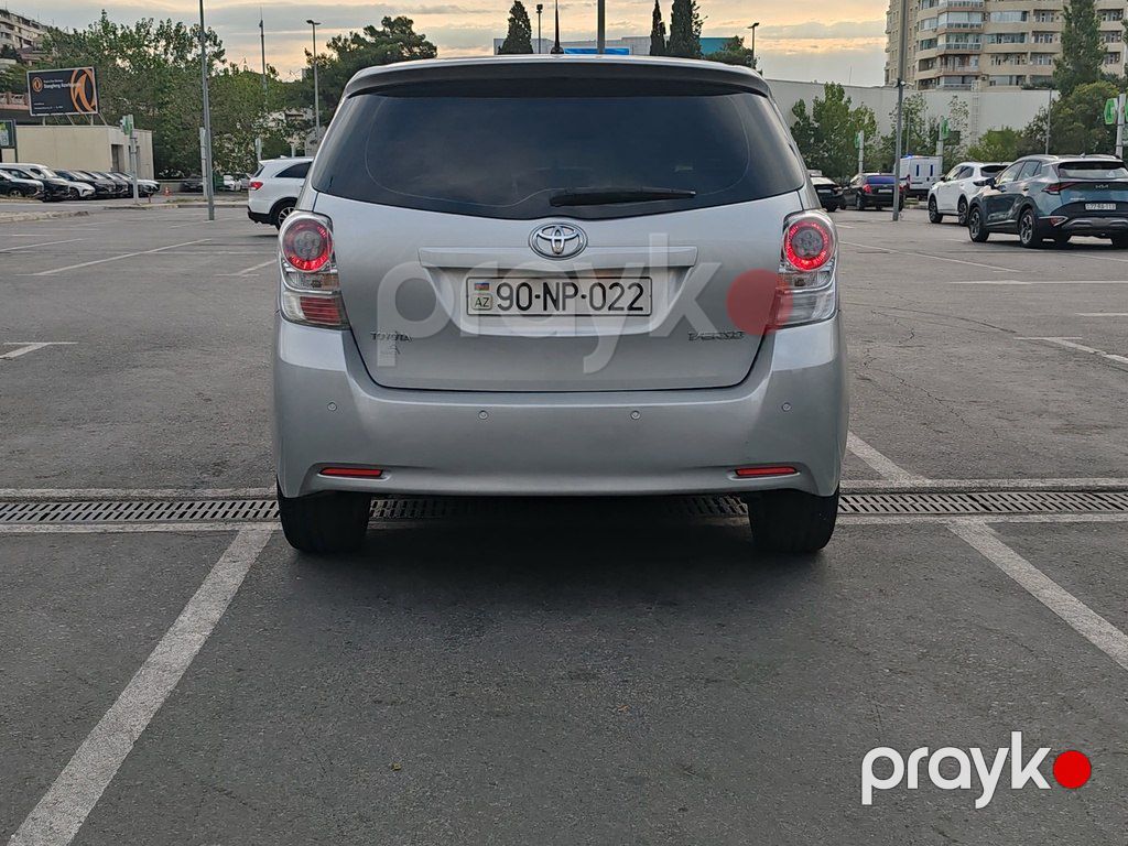 Toyota Verso, 2.2 L, 2009 il, 271 000 km — Avtomobillər, Bakı (6)