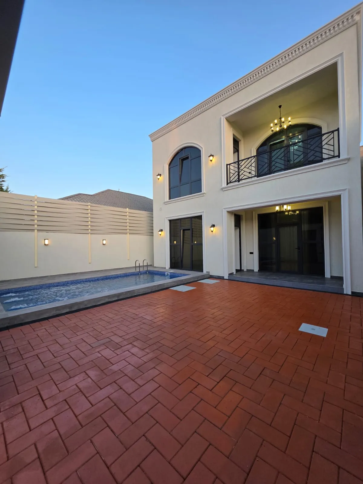 Şüvəlan, 4 otaqlı Həyət evi satılır - 160 m², 2 mərtəbə, 2 sot — Ev, villa, Bakı (7)