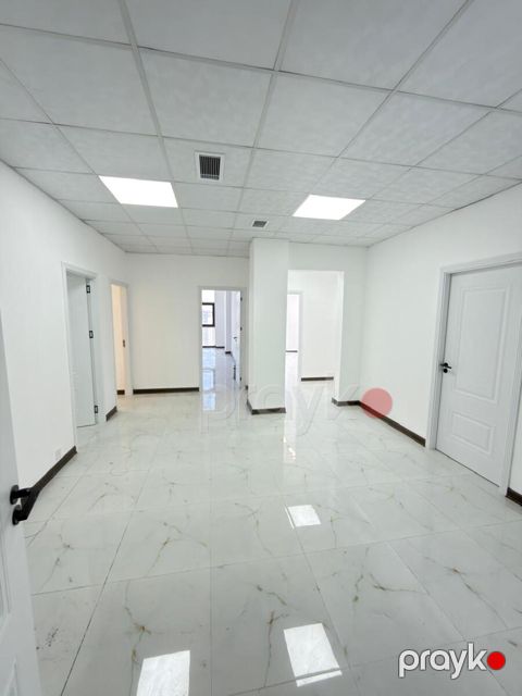 İcarəyə verilir 4 otaqlı ofis 134 m² — Bakı