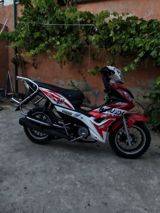 Skuter/moped – şəhər və yüngül off-road üçün Xüsusiyyətlər: - Kuzov — Mopedlər və skuterlər