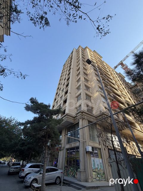 Satılır 4 otaqlı yeni tikili 166 m² — Bakı