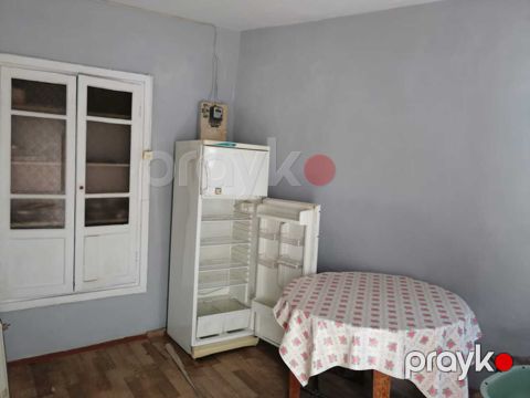 İcarəyə verilir 2 otaqlı köhnə tikili 40 m² — Bakı