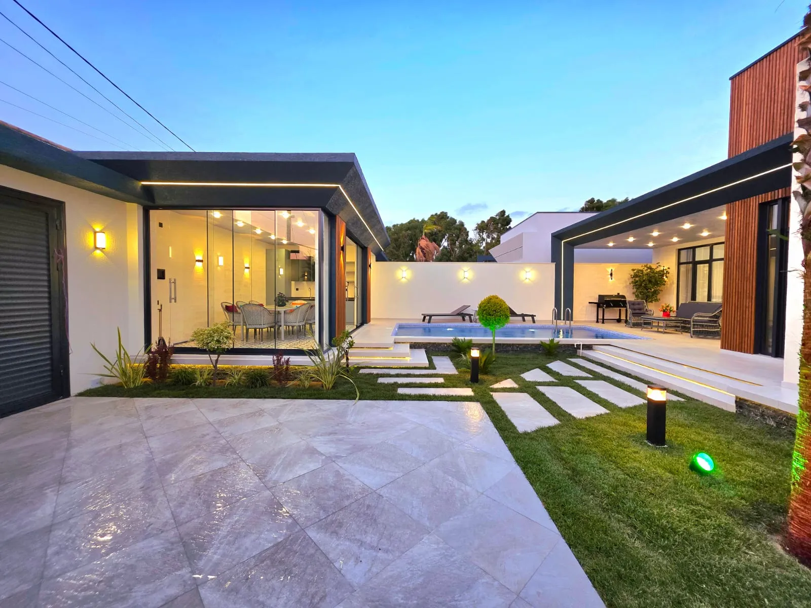 Şüvəlan, 4 otaqlı Villa satılır - 140 m², 1 mərtəbə, 4 sot — Ev, villa, Bakı (3)