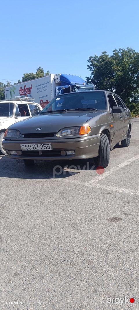 Avtomobil: Lada Samara sedan (2115) Buraxılış ili: 2002 (arxa şüşədə — Bakı