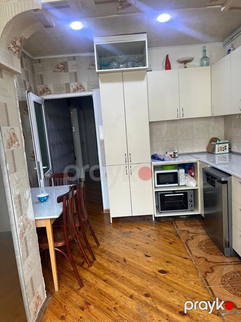 İcarəyə verilir 1 otaqlı köhnə tikili 50 m² — Bakı