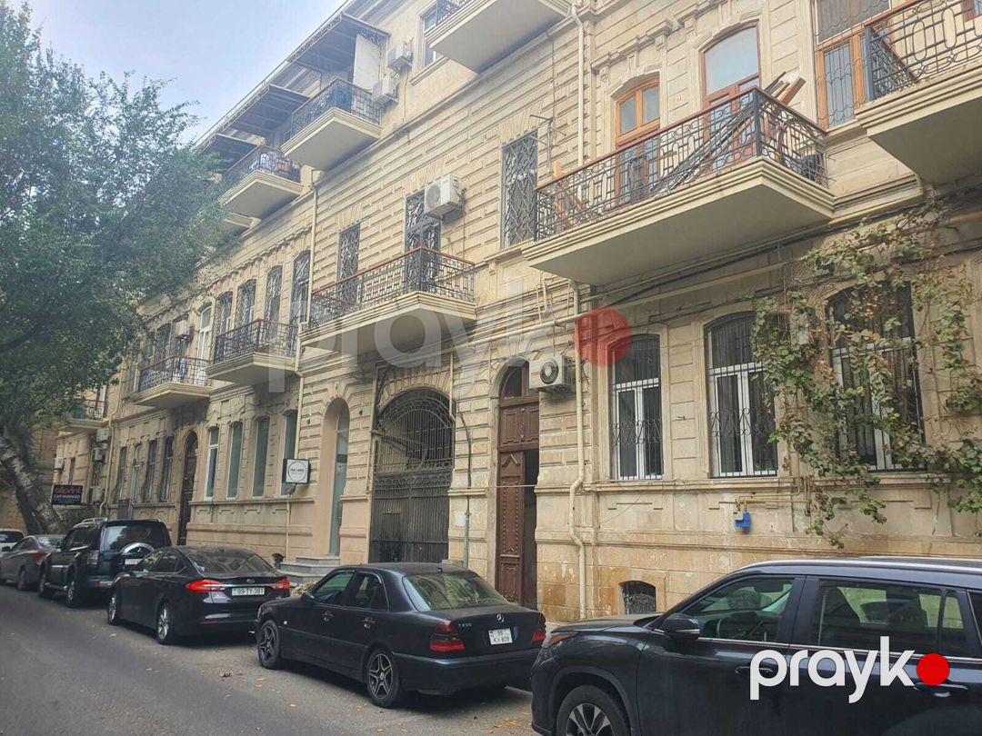 İcarəyə verilir 3 otaqlı köhnə tikili 120 m² — Mənzil, Bakı (5)