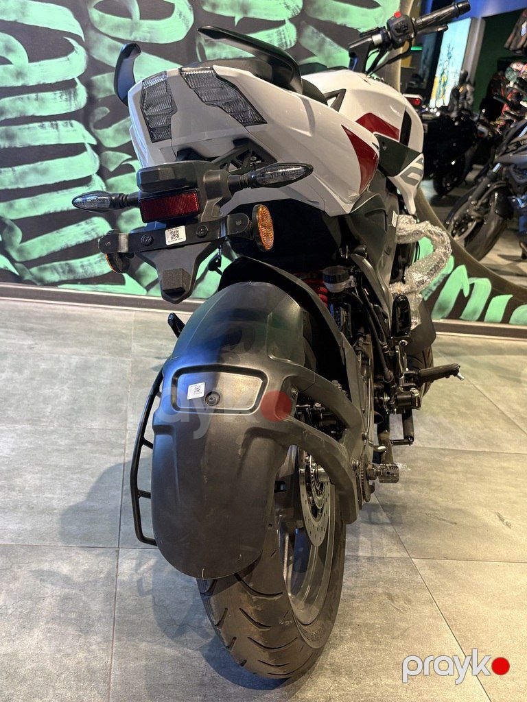 Bajaj Pulsar NS 200, 200 sm3, 2026 il, yeni — Motosikletlər, Bakı (6)