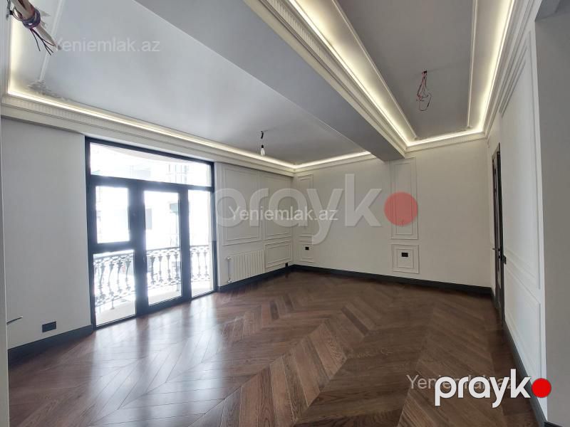 Satılır 4 otaqlı Bina evi menzil (Yeni tikili), 225 m², Səbail rayonu — Mənzil, Bakı (9)