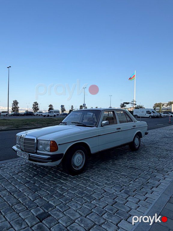 Mercedes W123, 2.3 L, 1980 il, 189 000 km — Avtomobillər, Bakı (4)