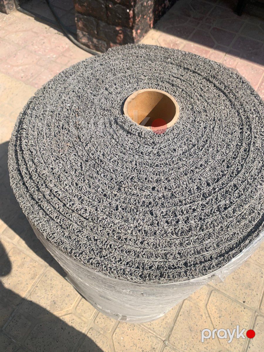 Rezin ayaqaltı rulonu — Xalılar və xalı yolları, Bakı (3)
