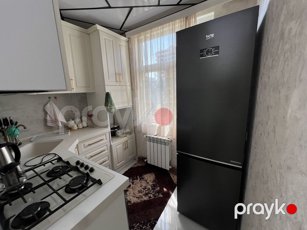 Satılır 3 otaqlı köhnə tikili 100 m² — Mənzil, Bakı (10)