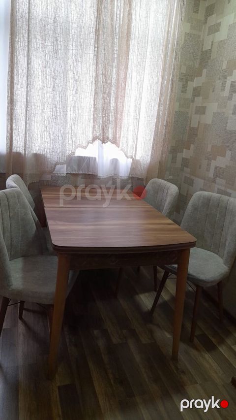 Stol,4 stulla satılır 250 azn.Stol açılır.Dəst yaxşı — Bakı