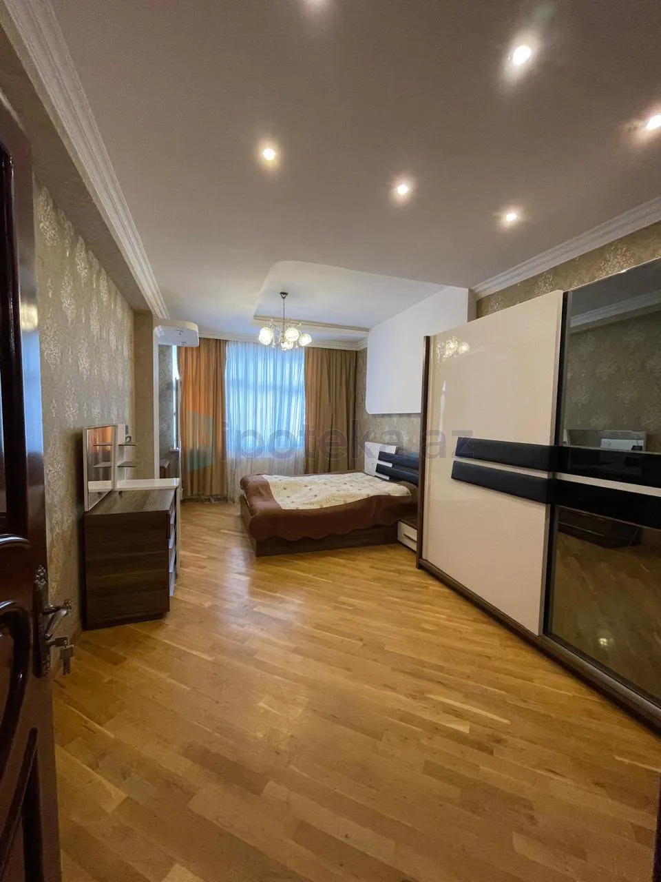 Satılır: 3 Otaq, Yeni tikili, Yasamal r., Yeni Yasamal q., 150.00 m² — Mənzil, Bakı (3)
