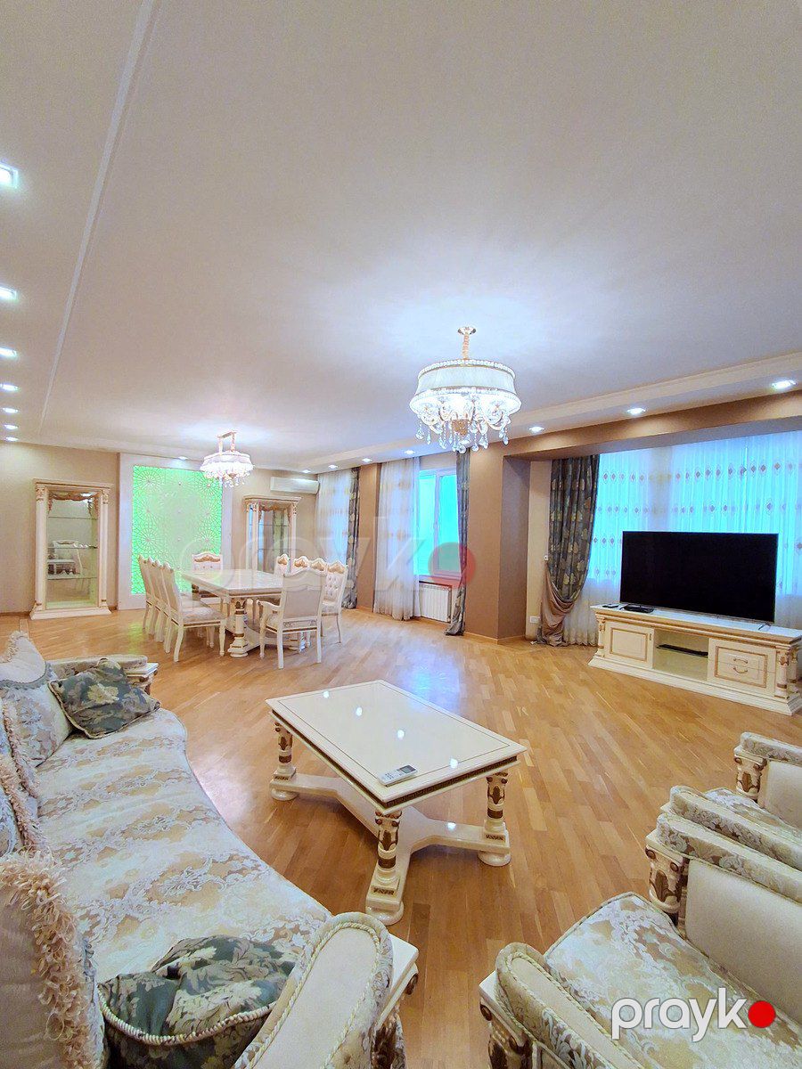 Satılır 5 otaqlı yeni tikili 250 m² — Mənzil, Bakı (2)