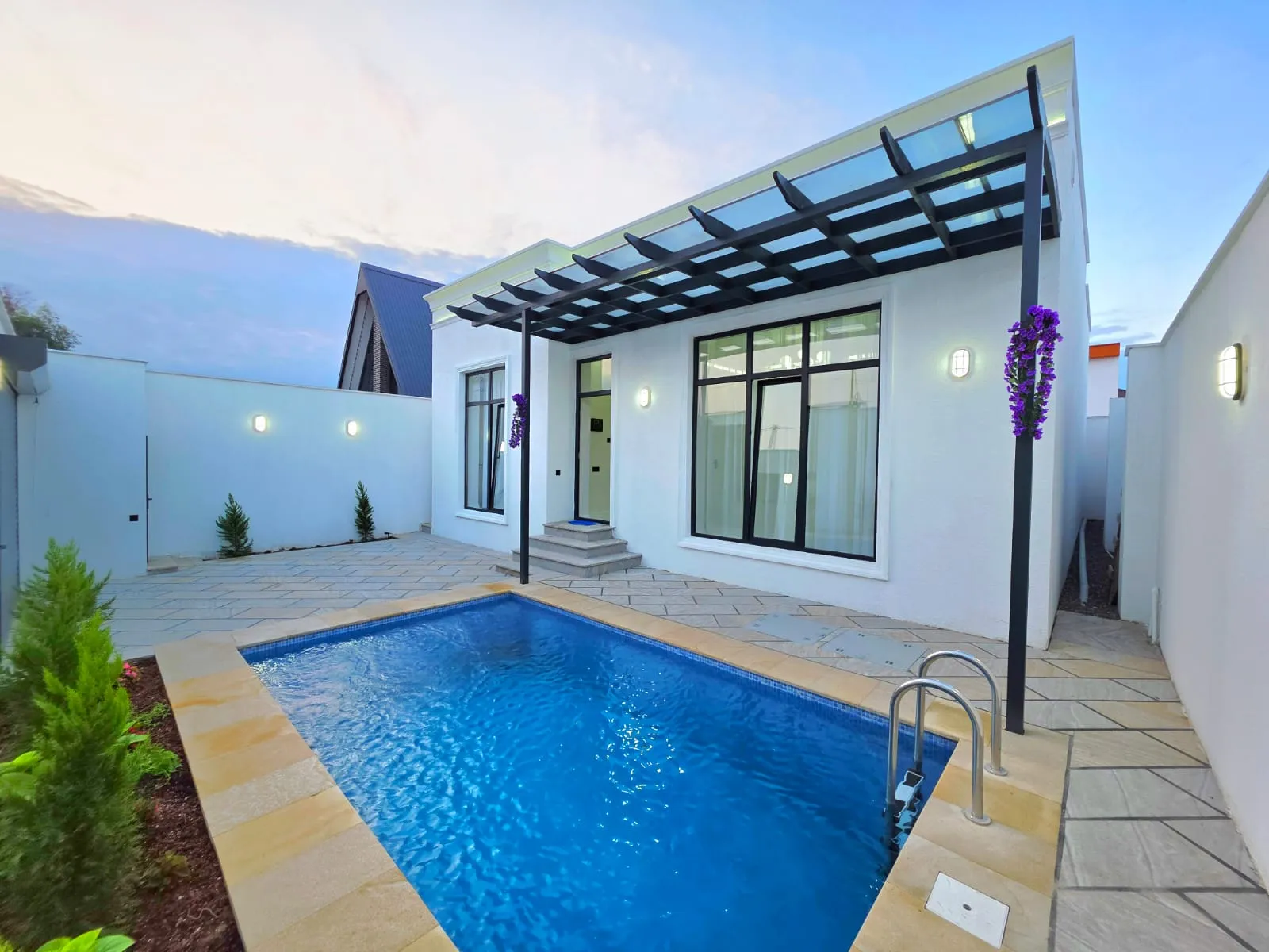 Şüvəlan, 4 otaqlı Həyət evi satılır - 125 m², 1 mərtəbə, 2.3 sot — Bakı