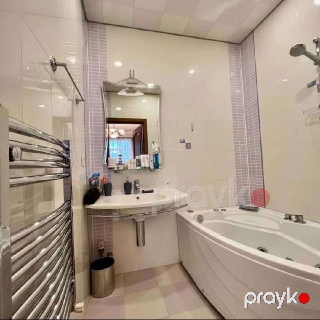 Satılır 4 otaqlı köhnə tikili 180 m² — Mənzil, Bakı (11)