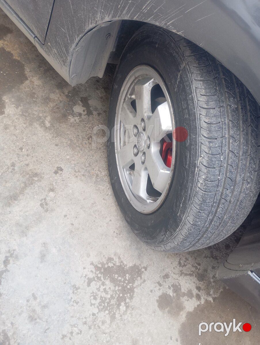 Toyota Prius təkərləri R15 — Ehtiyat hissələri və aksesuarlar, Bakı (2)