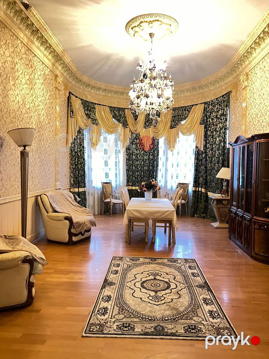 İcarəyə verilir 8 otaqlı həyət evi/bağ evi 500 m² — Ev, villa, Bakı