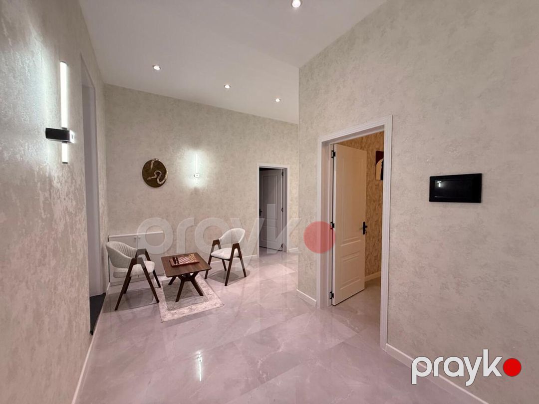 Satılır 4 otaqlı həyət evi/bağ evi 250 m² — Ev, villa, Bakı (2)
