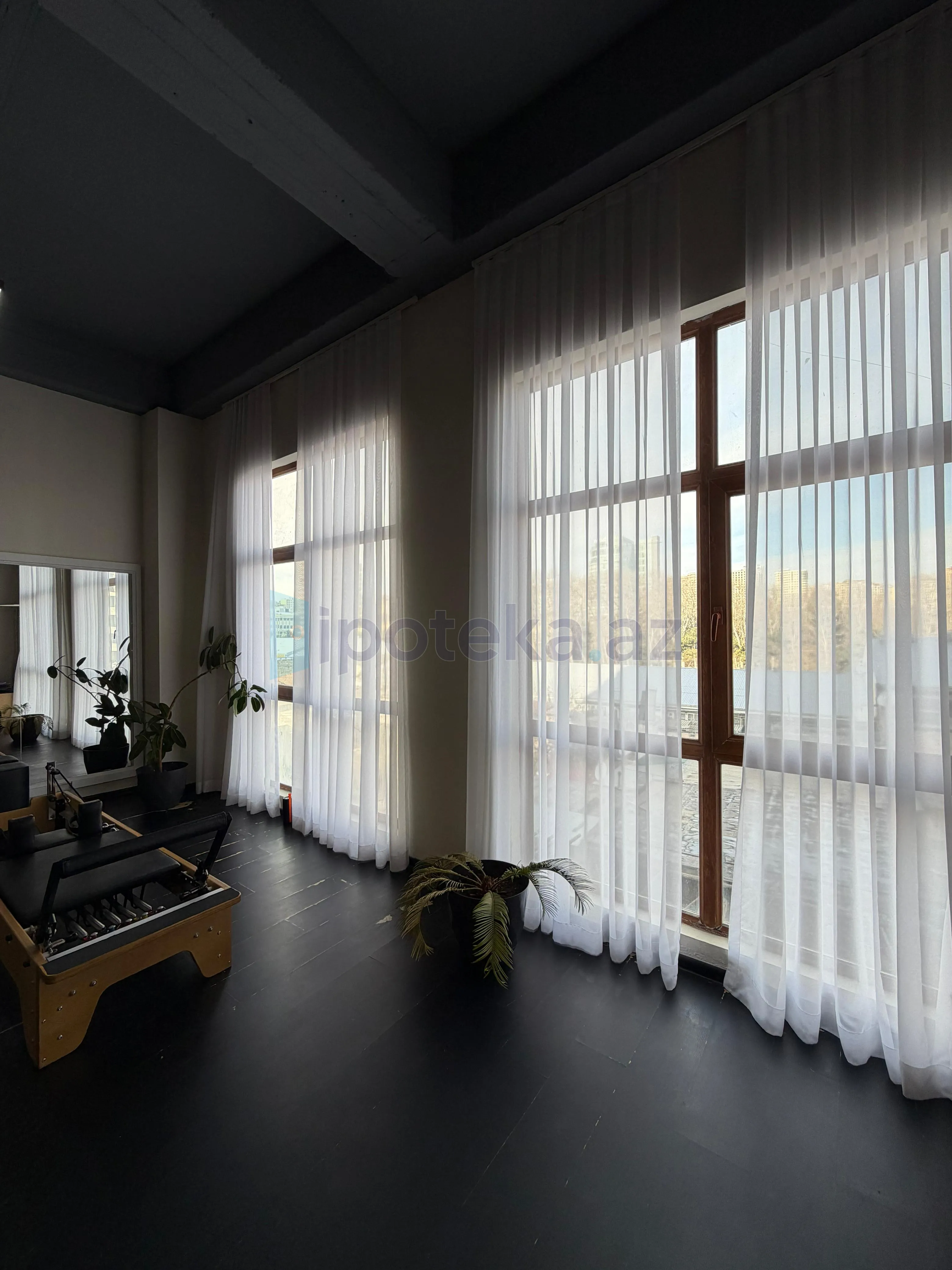 1 Otaq, Ofislər, Nəsimi r., 131.00 m² — Ofis, Bakı (3)