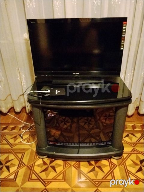 Televizor altlığı — Bakı