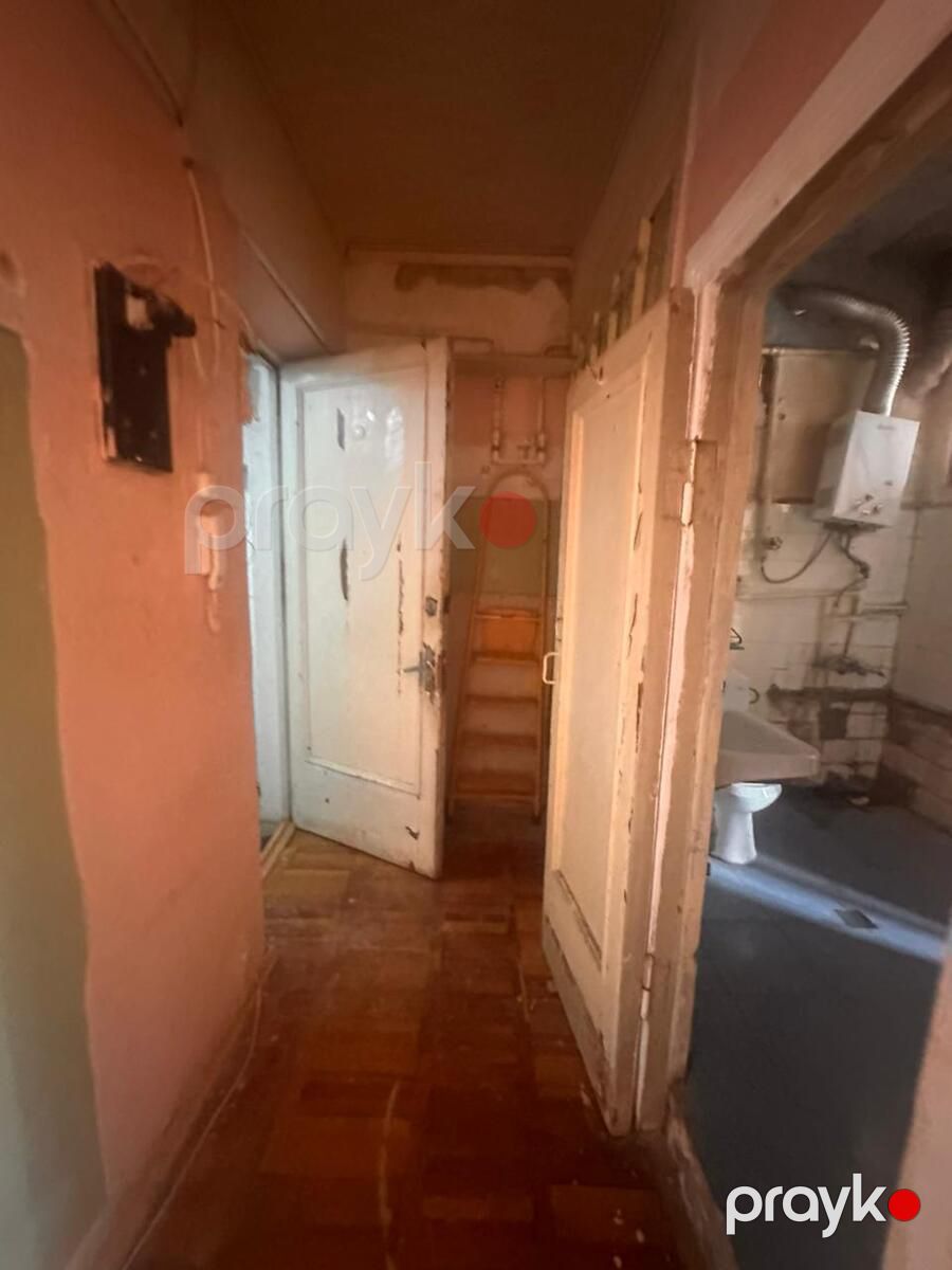 Satılır 1 otaqlı köhnə tikili 42 m² — Mənzil, Bakı (9)