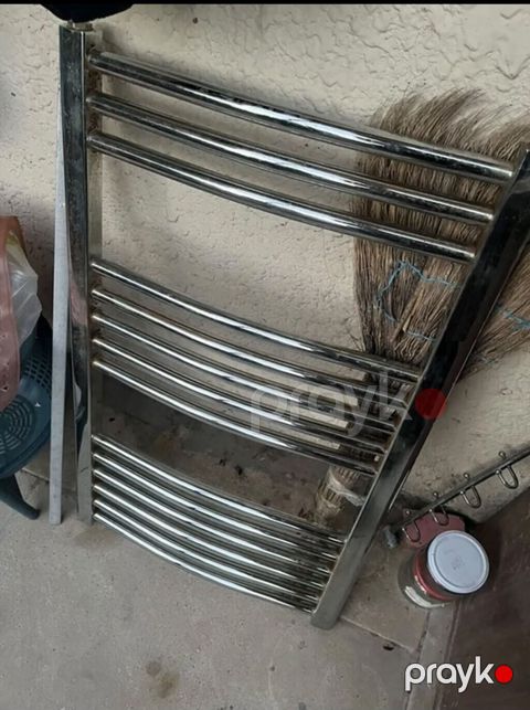 Xrom rəngli hamam üçün dəsmal quruducu/radiator - Material — Bakı