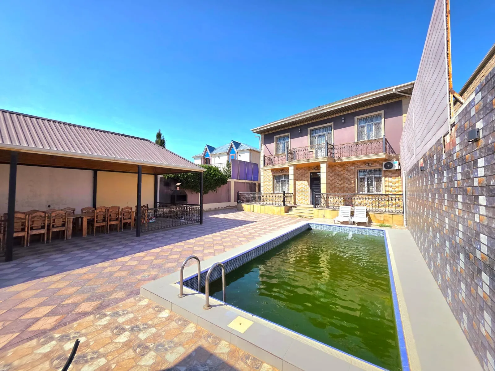 Şüvəlan, 6 otaqlı Həyət evi satılır - 200 m², 2 mərtəbə, 8 sot — Bakı