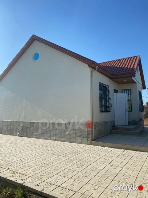 Satılır 2 otaqlı həyət evi/bağ evi 60 m² — Bakı