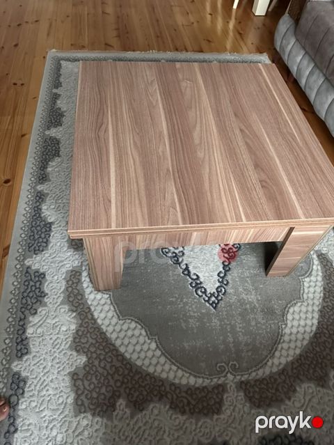 Kvadrat masa, Açılmayan, Təkərsiz, Teksturalı laminat, Zəmanətsiz — Digah