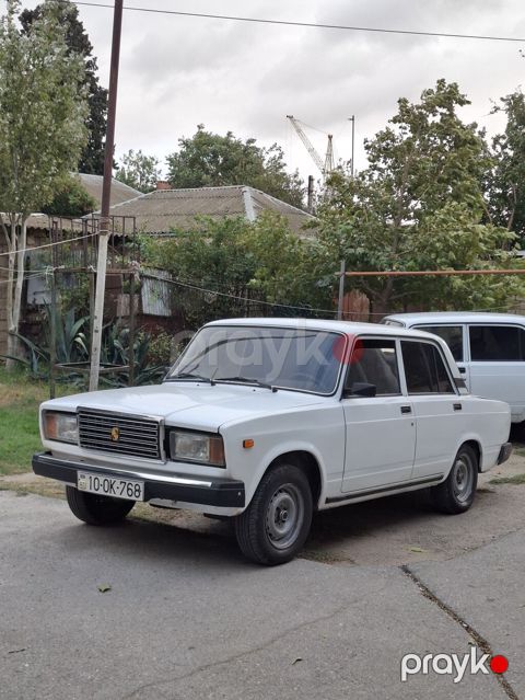 VAZ (Lada) 2107: 0.6 l 2005 il Sedan — Sumqayıt