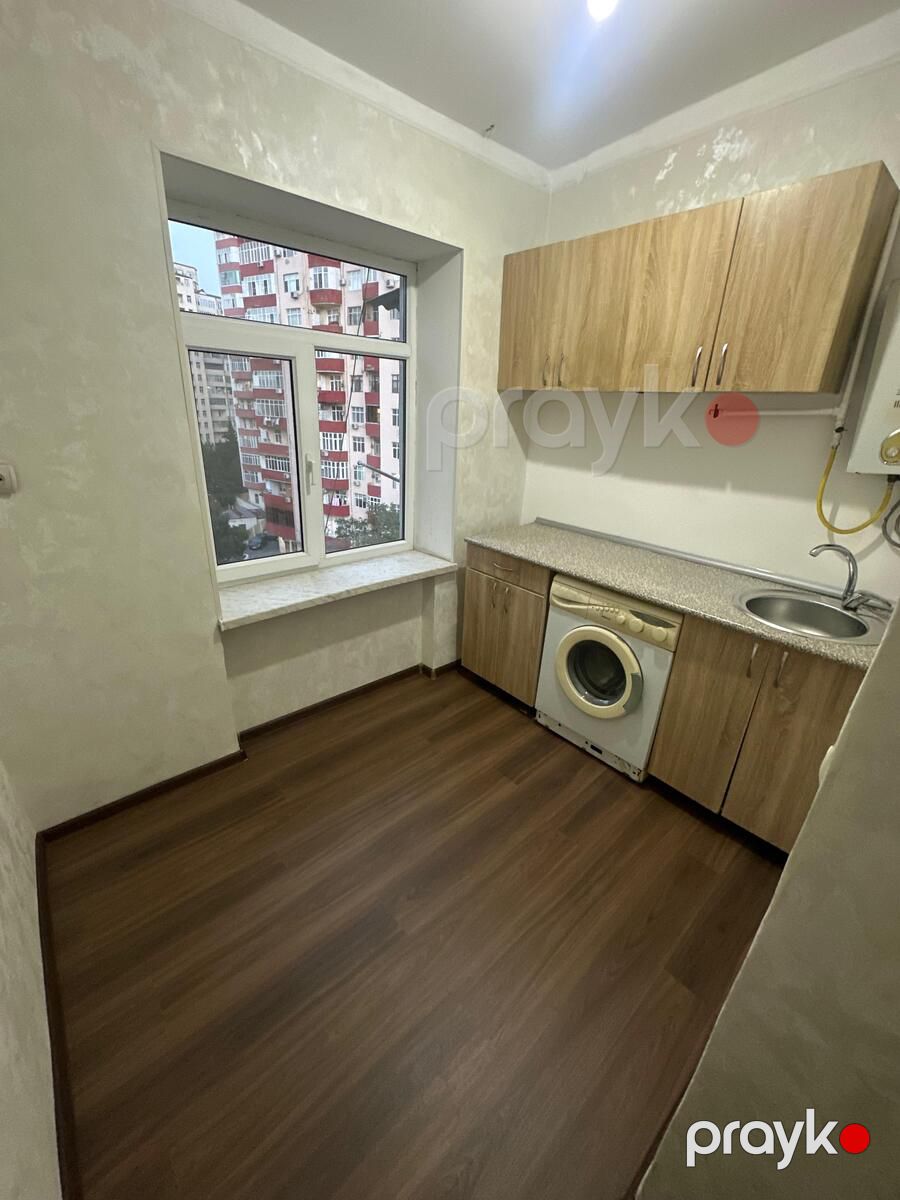 Satılır 1 otaqlı köhnə tikili 43 m² — Mənzil, Bakı (3)