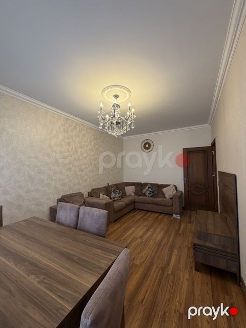 Satılır 3 otaqlı köhnə tikili 85 m² — Bakı