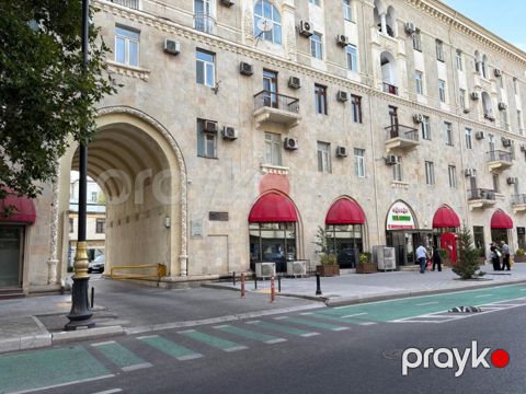 Satılır obyekt 120 m² — Bakı