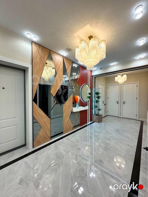 Satılır 3 otaqlı yeni tikili 110 m² — Bakı