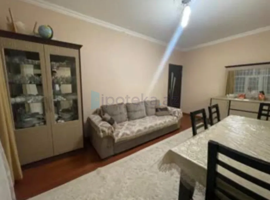 Satılır: 2 Otaq, Köhnə tikili, Nizami r., 8-ci km q., 65.00 m² — Bakı